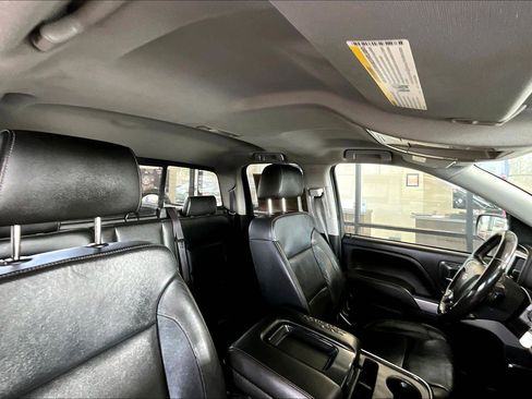 Used 2017 Chevrolet Silverado 1500 LTZ Z71 image 24