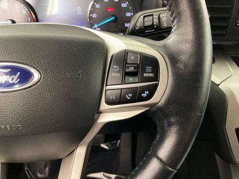 Used 2022 Ford Explorer XLT RWD image 26