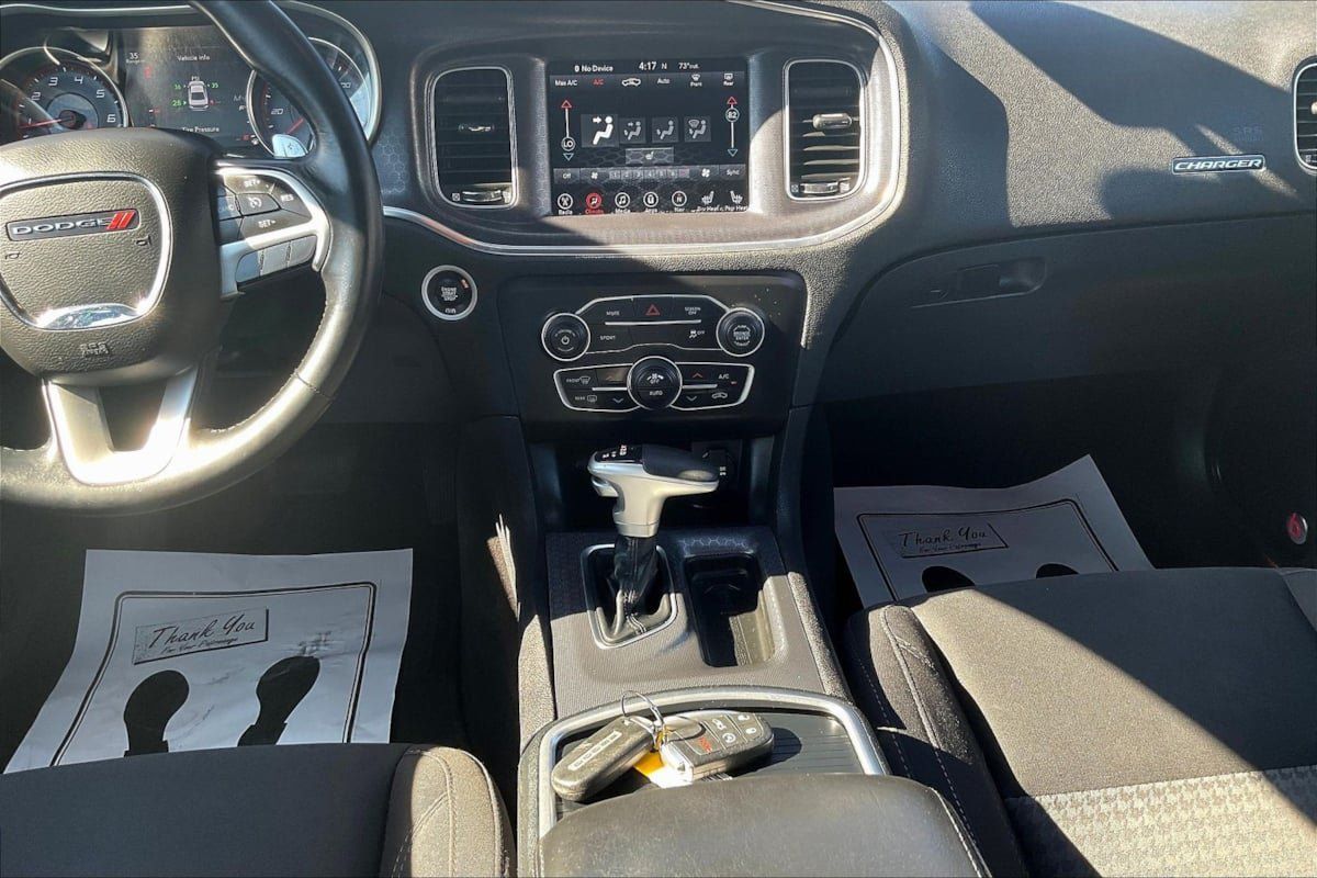 Used 2017 Dodge Charger SXT w/ Rallye Group RWD image 15