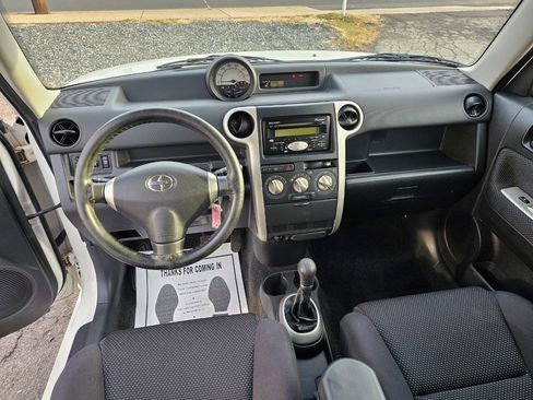 Used 2005 Scion xB image 11