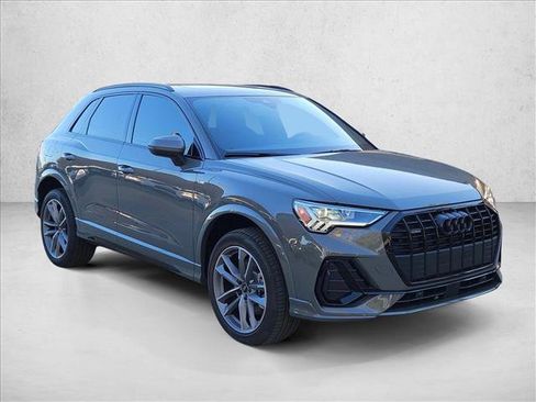 Used 2025 Audi Q3 2.0T Premium w/ Convenience Package image 6