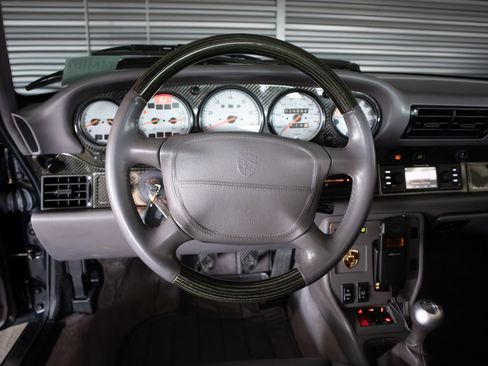 Used 1997 Porsche 911 Carrera 4S AWD/4WD image 15
