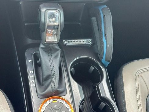 Used 2022 Ford Bronco Wildtrak image 20