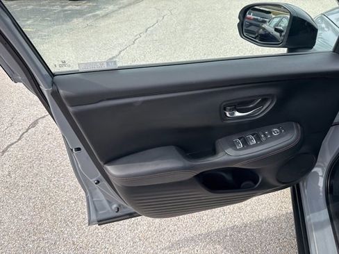 Used 2024 Honda HR-V Sport image 46