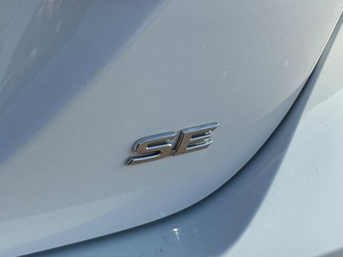 Certified 2023 Toyota Camry SE image 32