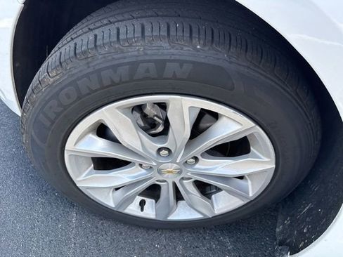 Used 2024 Chevrolet Malibu LT FWD image 12