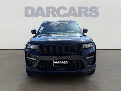 Used 2025 Jeep Grand Cherokee Limited w/ Black Appearance Package AWD/4WD image 2