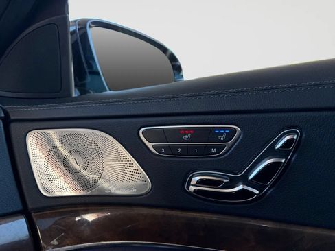 Used 2016 Mercedes-Benz S 550 4MATIC Sedan image 25