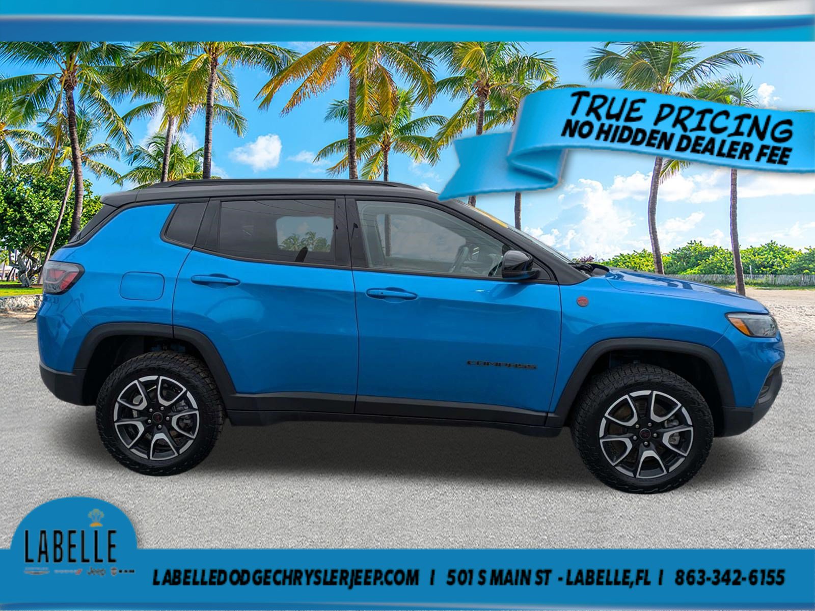 Used 2025 Jeep Compass Trailhawk w/ Trailhawk Elite Group AWD/4WD image 3