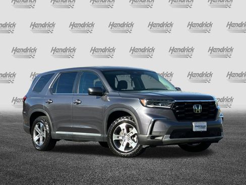 Used 2025 Honda Pilot EX-L image 2
