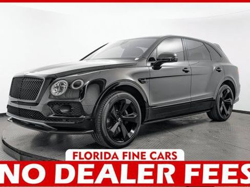 Used 2018 Bentley Bentayga AWD/4WD image 1