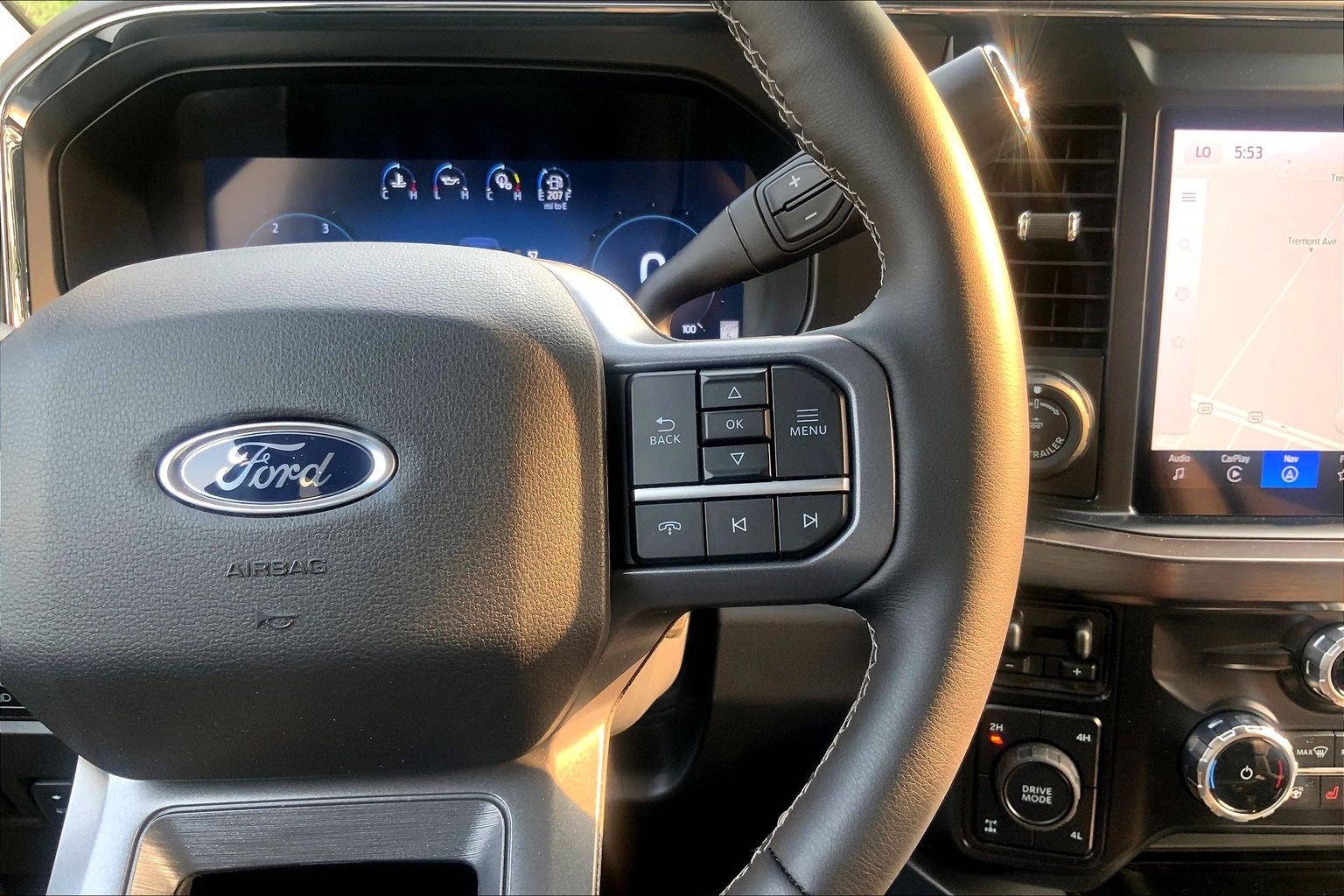 Used 2026 Ford F250 Lariat w/ Lariat Premium Package AWD/4WD image 21