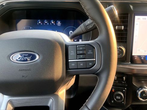 Used 2026 Ford F250 Lariat w/ Lariat Premium Package AWD/4WD image 21