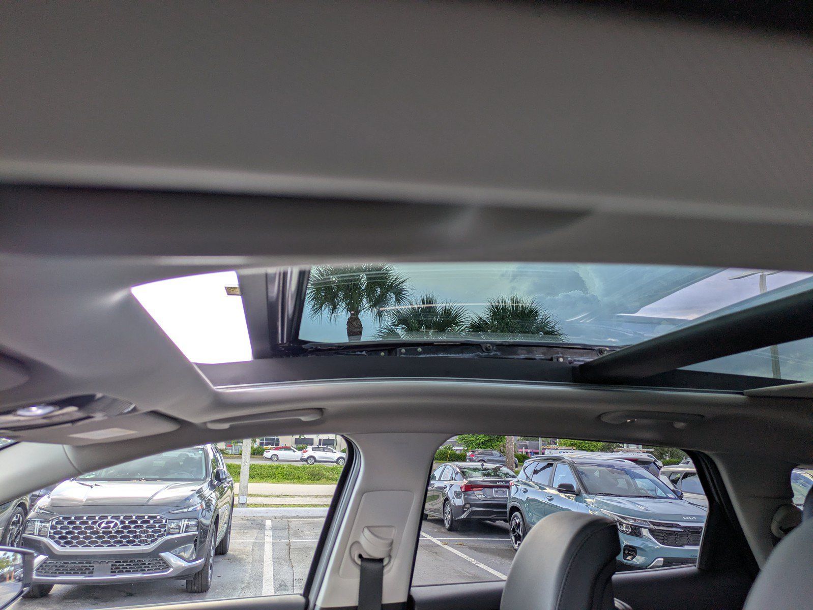 Certified 2025 Kia Sportage SX FWD image 19