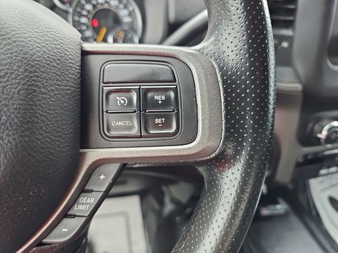 Used 2022 RAM 2500 Tradesman w/ Chrome Appearance Group AWD/4WD image 22