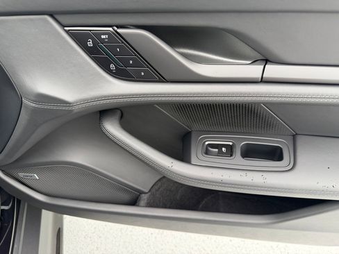 New 2026 Porsche Taycan 4 Black Edition image 17