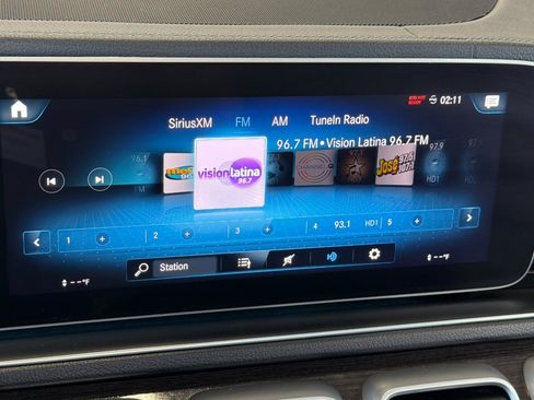 Used 2023 Mercedes-Benz GLS 450 4MATIC image 18