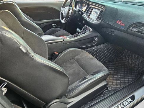 Used 2019 Dodge Challenger R/T w/ Plus Package image 19