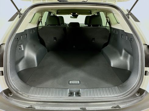 Used 2024 Kia Sportage LX image 28