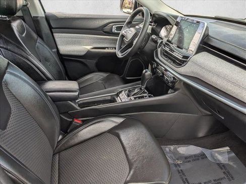 Used 2022 Jeep Compass Latitude image 21