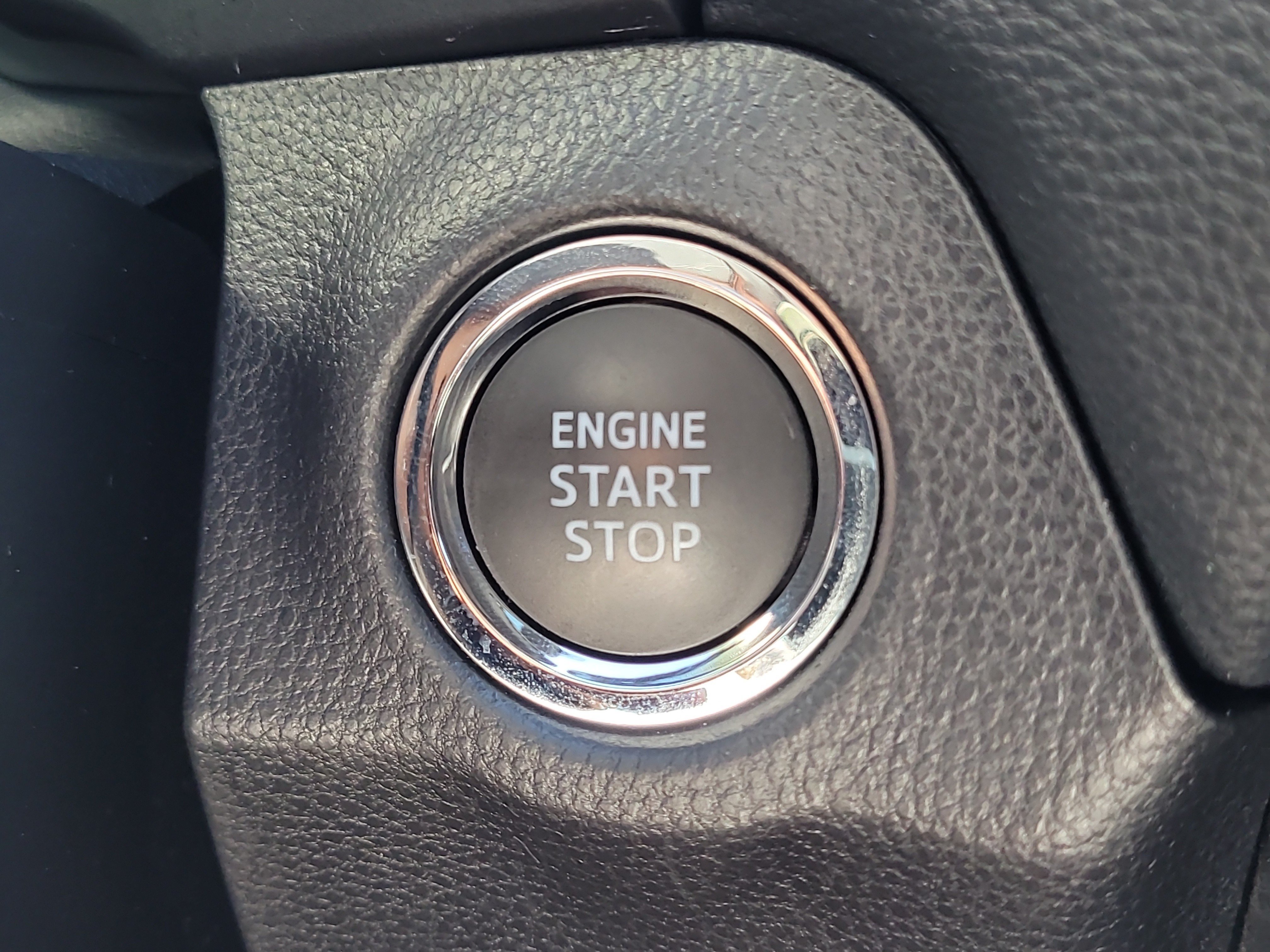 Certified 2025 Toyota RAV4 XLE AWD/4WD image 28