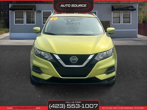 Used 2020 Nissan Rogue Sport SV FWD image 2