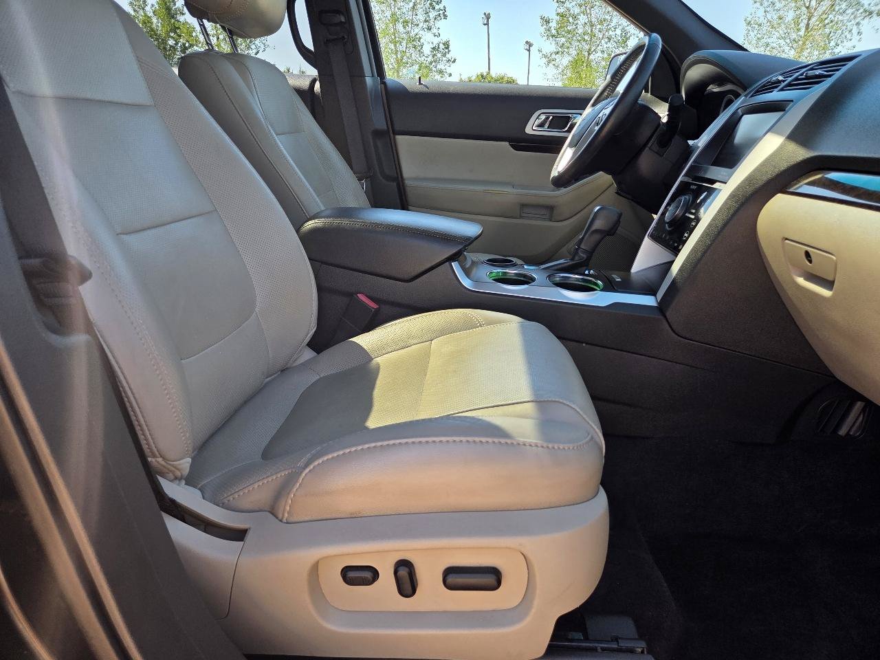 Used 2012 Ford Explorer Limited FWD image 7