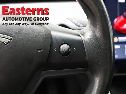 Used 2018 Tesla Model 3 Long Range image 16