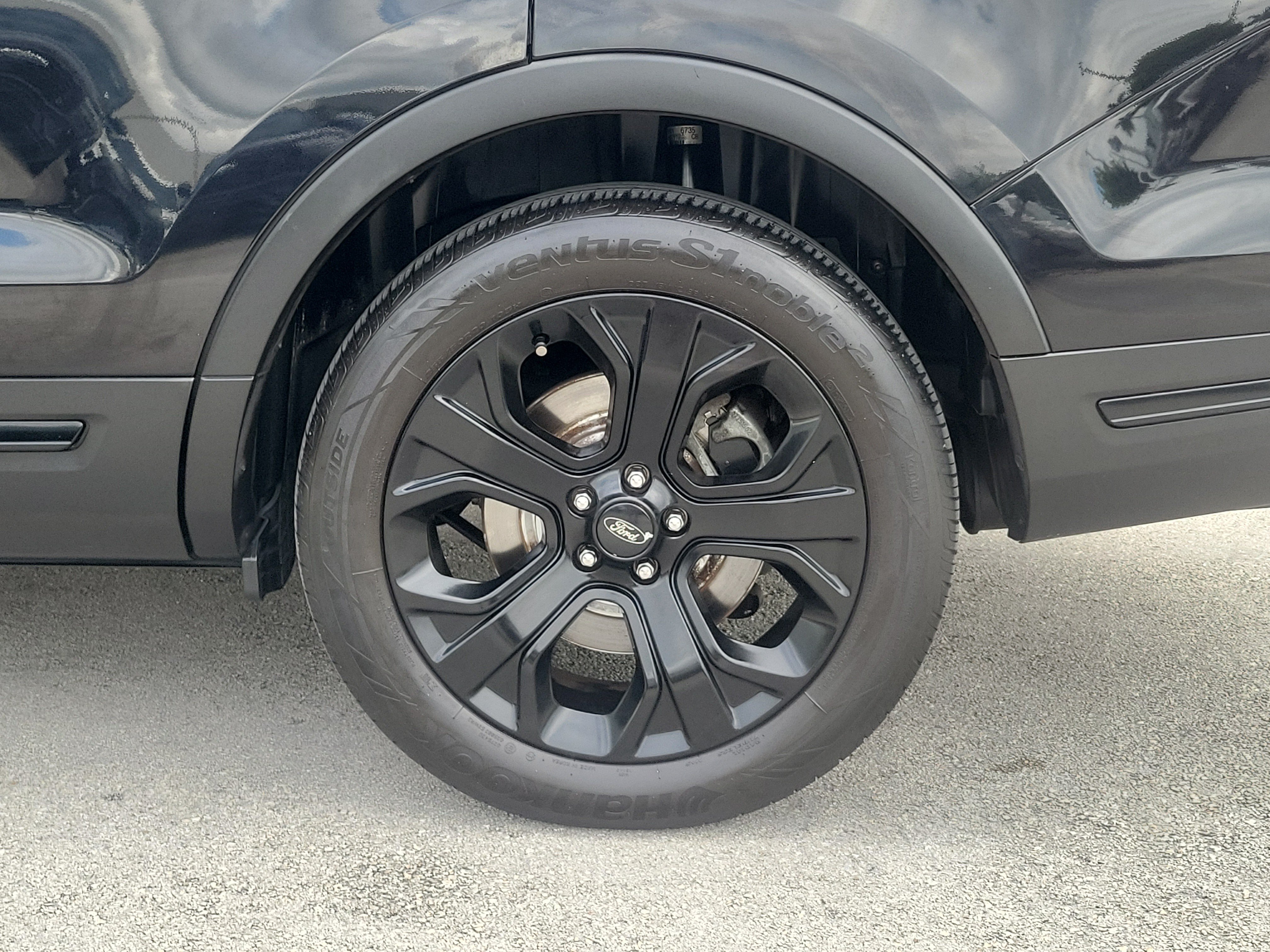 Used 2019 Ford Explorer Sport w/ Equipment Group 401A AWD/4WD image 32