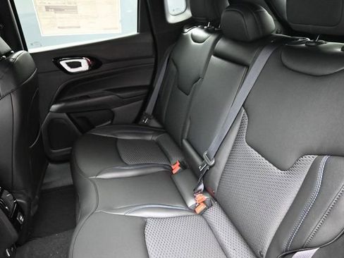 New 2026 Jeep Compass Latitude AWD/4WD image 17