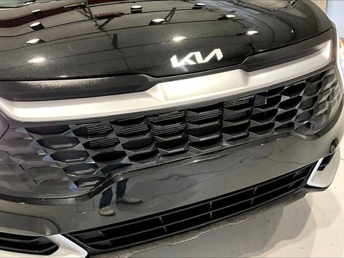 Used 2024 Kia Sportage LX image 32