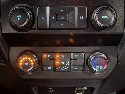 Used 2022 Ford F250 XL w/ Power Equipment Group image 29