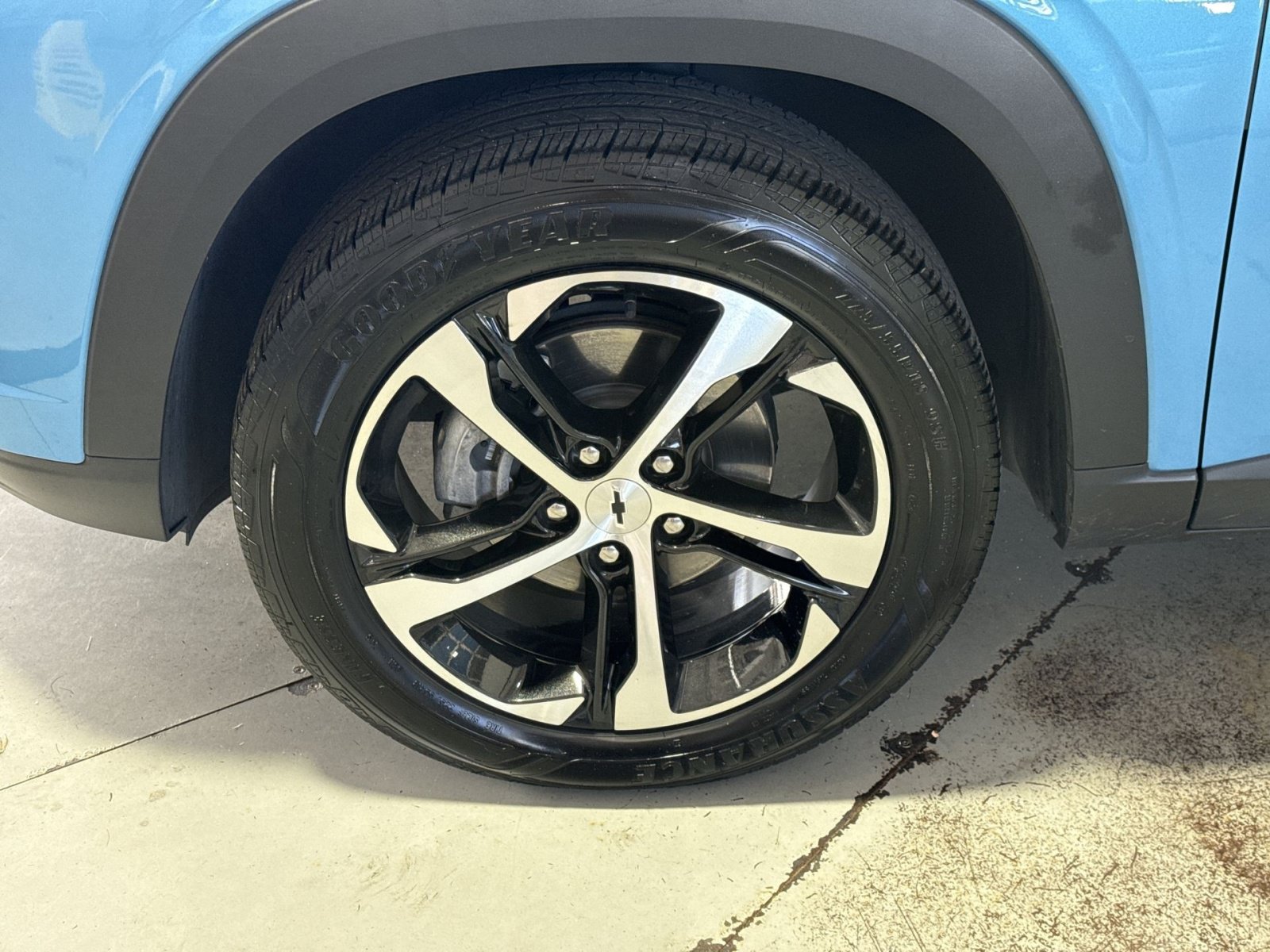 Used 2025 Chevrolet Trax RS w/ Driver Confidence Package FWD image 13