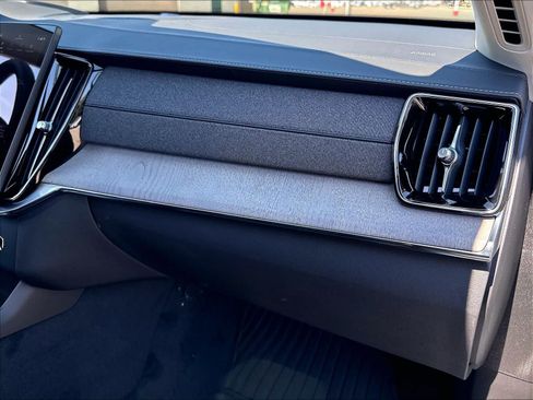 New 2026 Volvo XC90 T8 Ultra AWD/4WD image 29