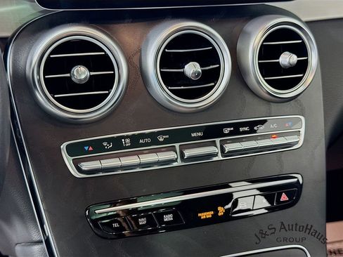 Used 2022 Mercedes-Benz GLC 300 GLC 300 image 19