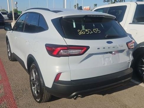 Used 2026 Ford Escape ST-Line image 4