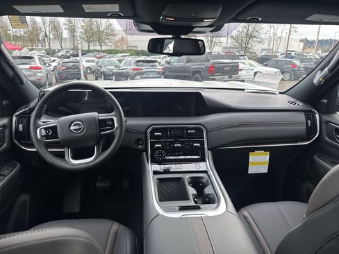 New 2026 Nissan Armada SL w/ Captain's Chari Seat Package AWD/4WD image 10