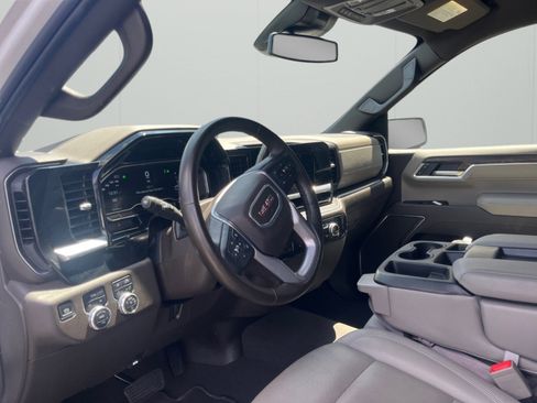 Used 2025 GMC Sierra 1500 SLT AWD/4WD image 17