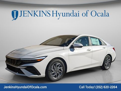 New 2026 Hyundai Elantra Sport FWD image 10