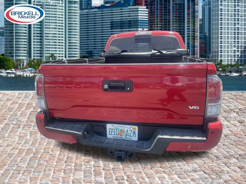 Used 2022 Toyota Tacoma TRD Off-Road w/ TRD Premium Off Road Package AWD/4WD image 9