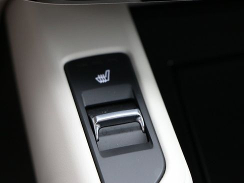 Used 2025 Kia Telluride S AWD/4WD image 24