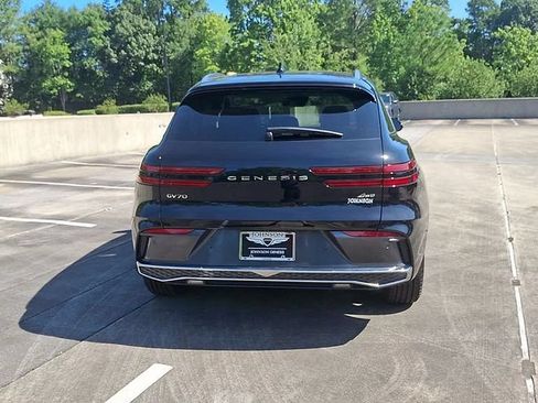 New 2026 Genesis GV70 2.5T AWD/4WD image 3