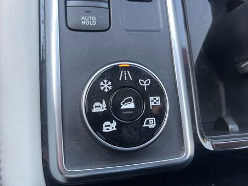 Certified 2023 Nissan Pathfinder SL w/ SL Premium Package image 60