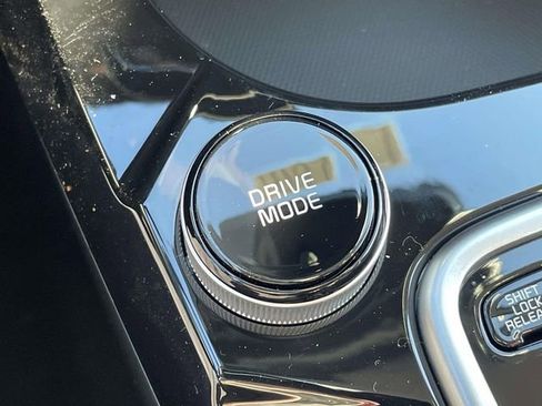 New 2026 Kia Seltos S image 36