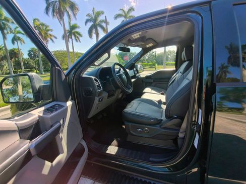 Used 2016 Ford F150 XLT w/ Equipment Group 301A Mid AWD/4WD image 6