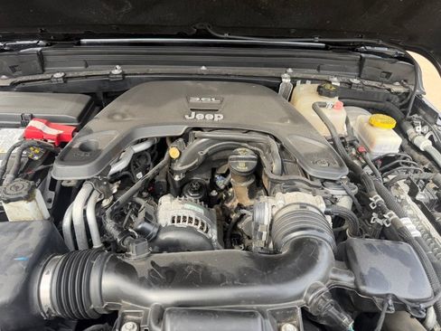 Used 2020 Jeep Wrangler Unlimited Sport image 32