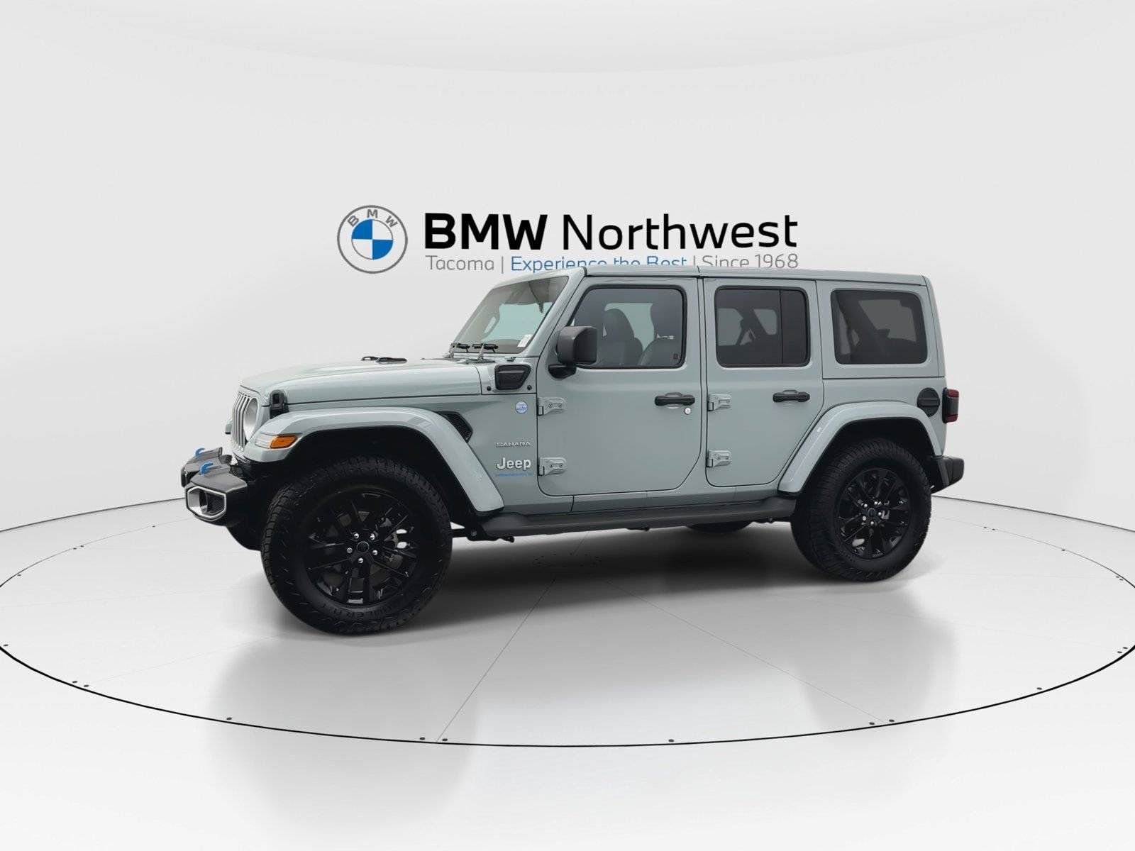 Used 2024 Jeep Wrangler Unlimited Sahara AWD/4WD image 10