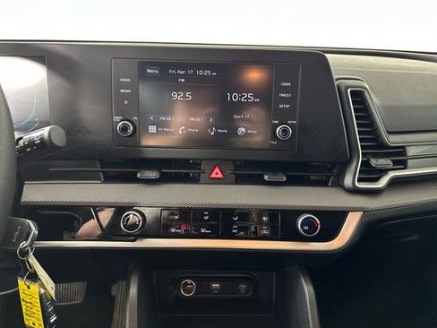 Used 2023 Kia Sportage LX image 21
