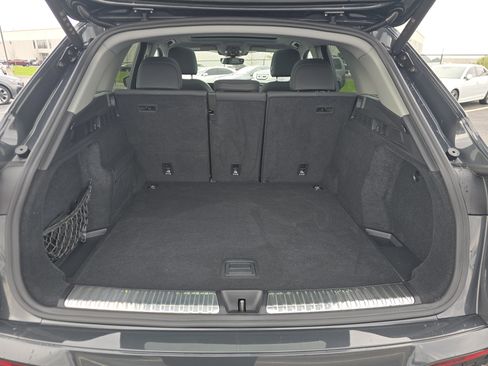 Certified 2025 Audi Q5 Premium w/ Convenience Package image 18