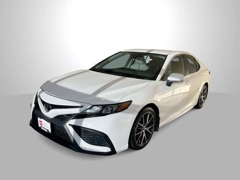 Certified 2023 Toyota Camry SE AWD/4WD image 1